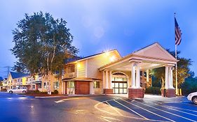 Best Western Plus The Inn at Sharon/foxboro